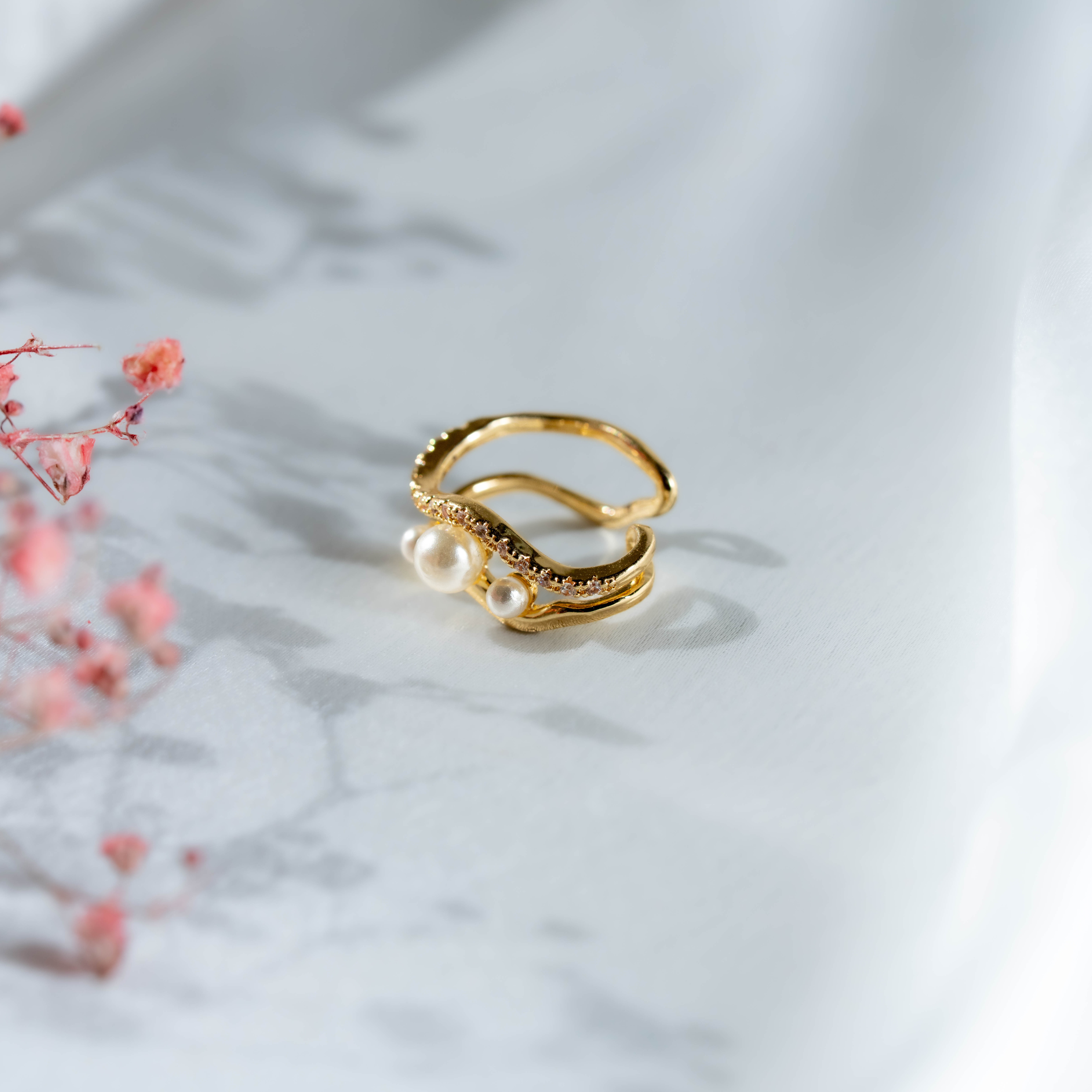 Siren Pearl Wave Ear Cuff | Elegant Gold-Tone Pearl Statement Jewelry