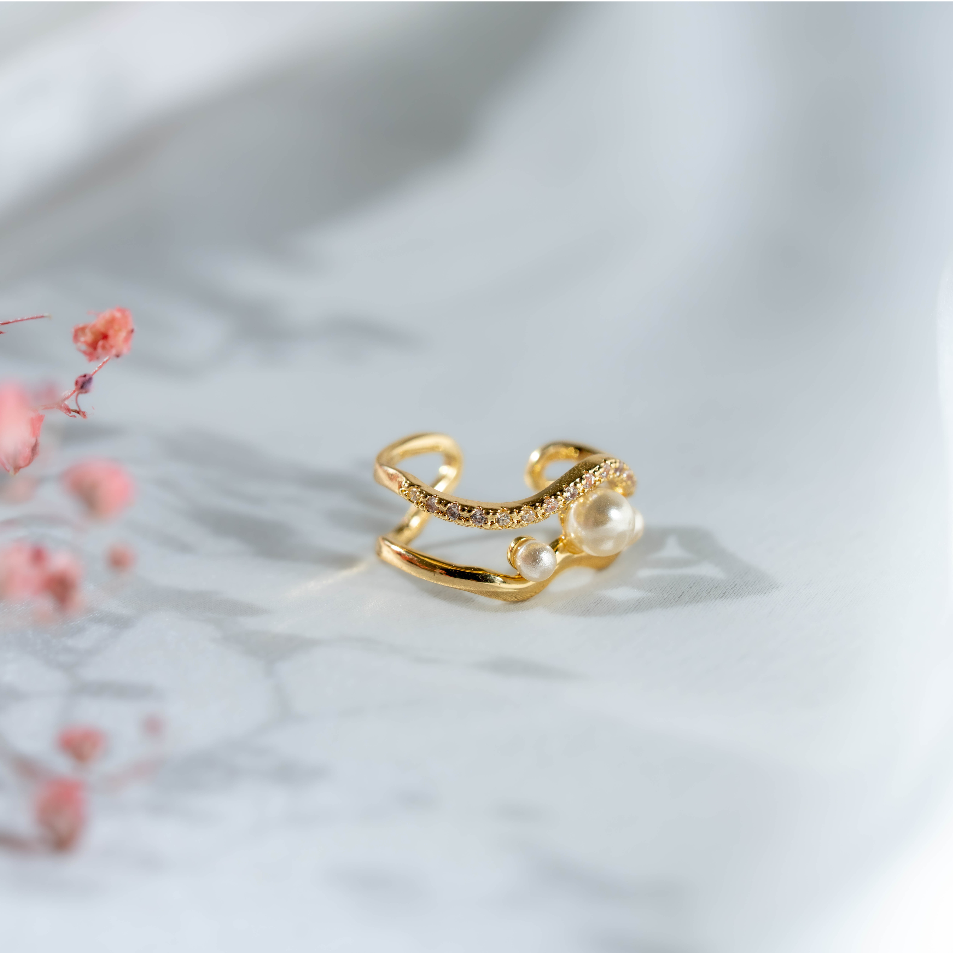 Siren Pearl Wave Ear Cuff | Elegant Gold-Tone Pearl Statement Jewelry