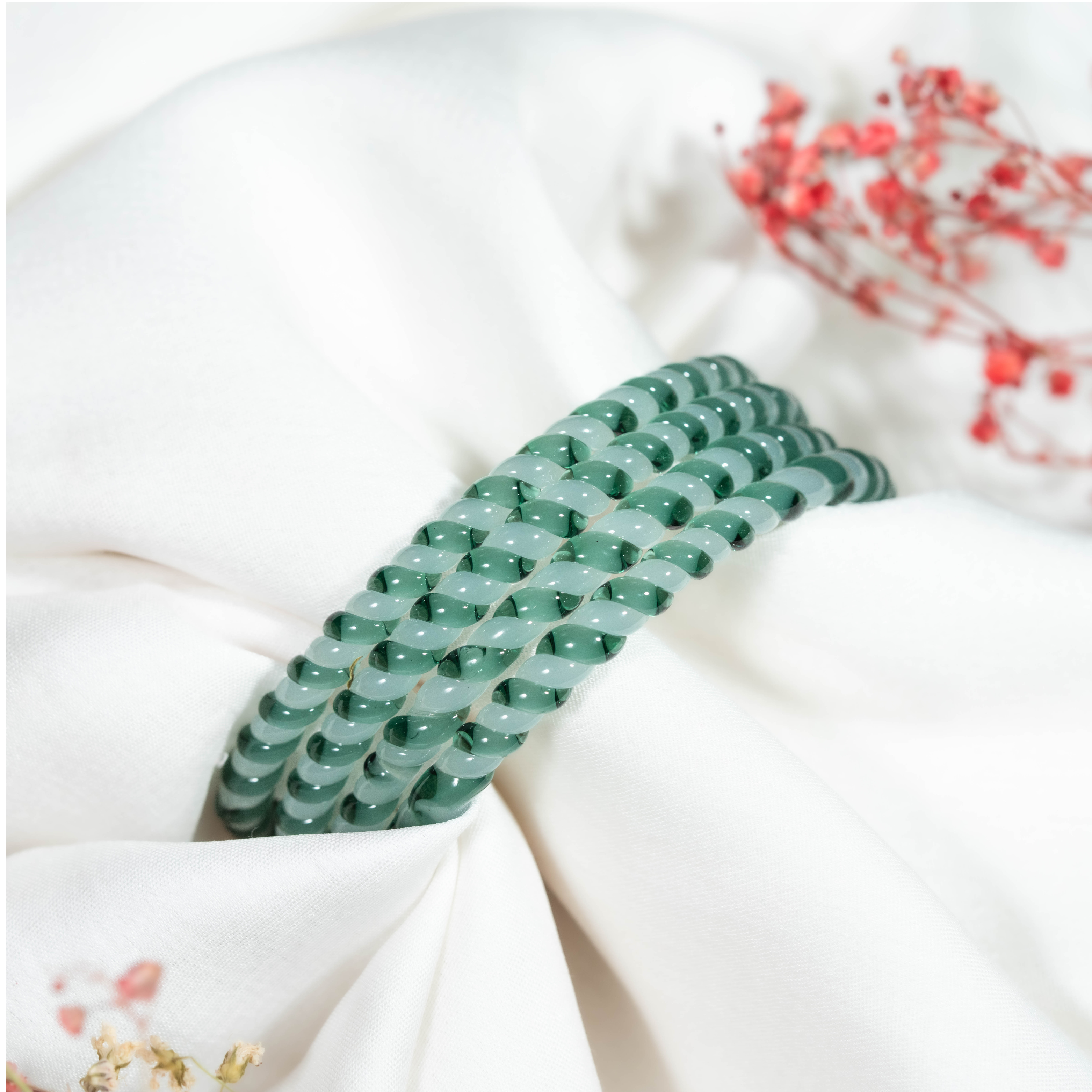 Kairi Lahariya Bangles Set