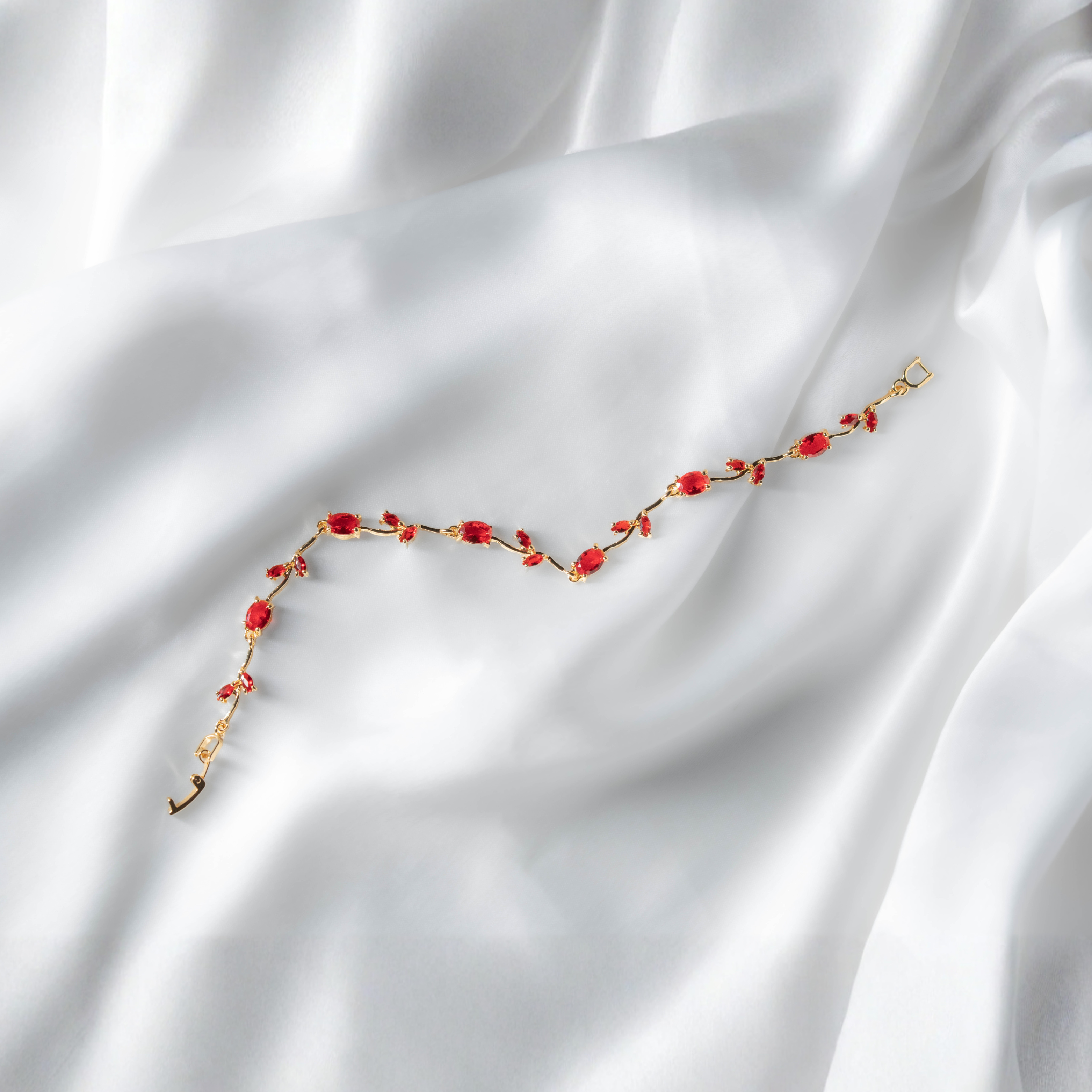 Tulip Bracelets Red | Elegant Red Floral Bracelet for Women