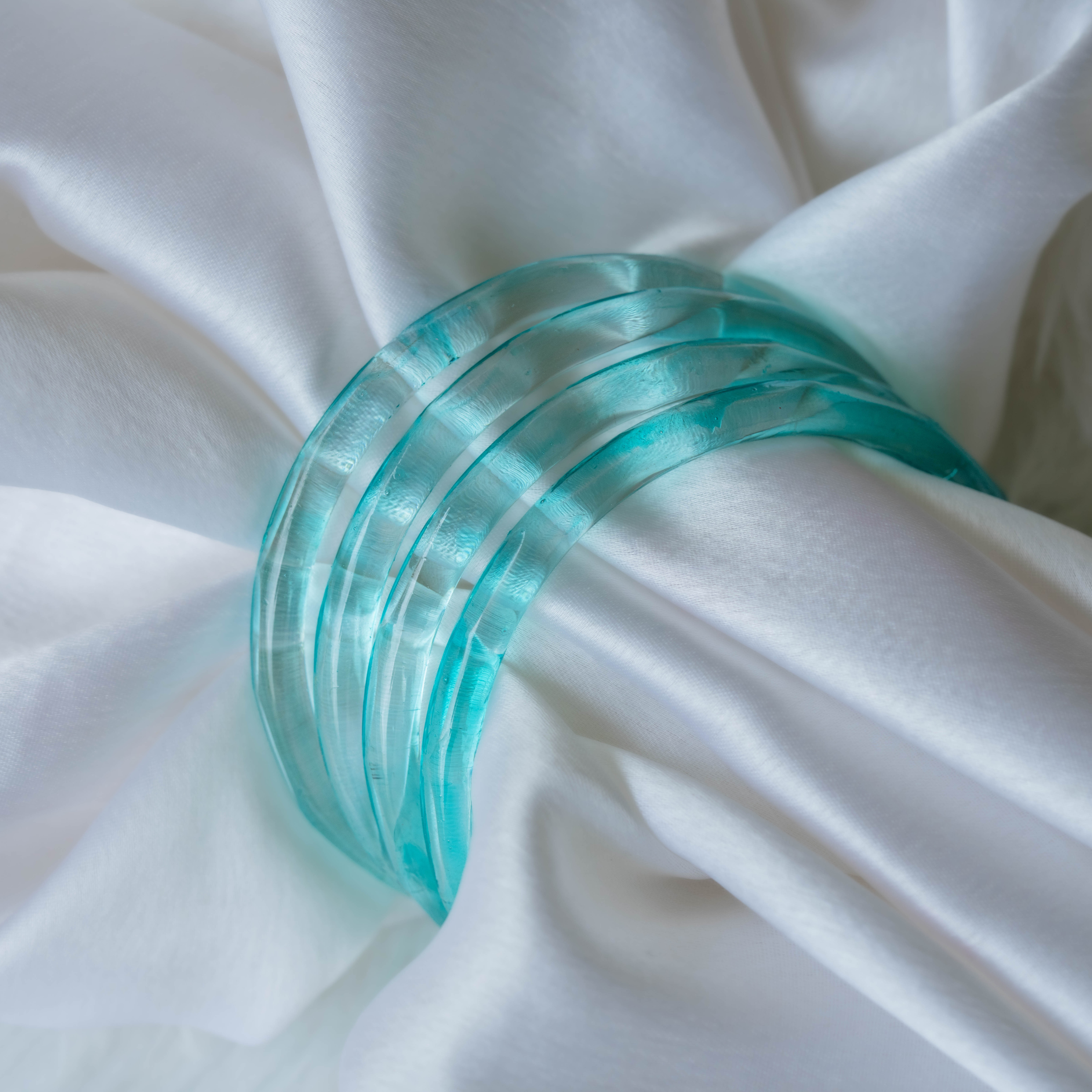 Neel Lahar Bangles Set
