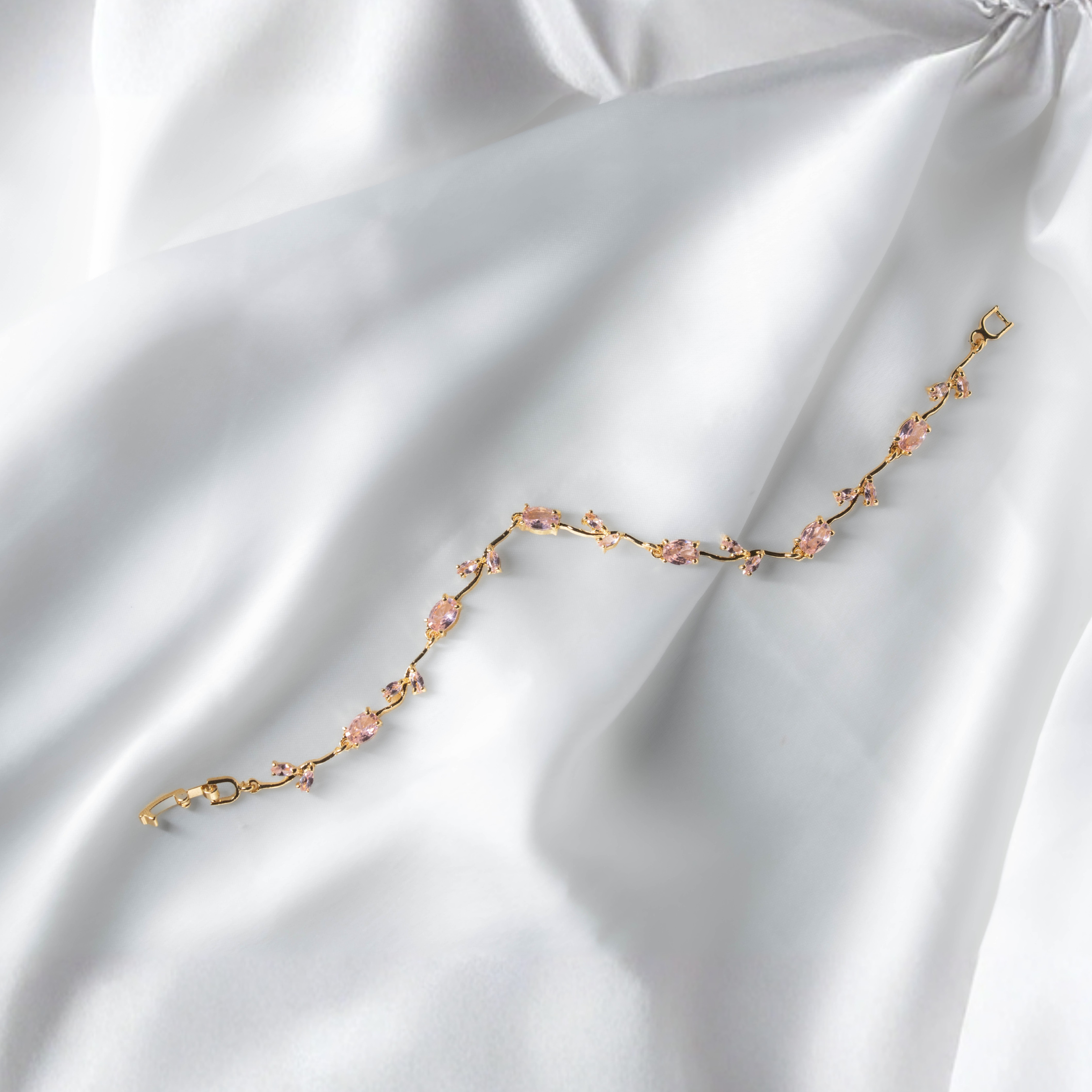 Tulip Bracelets Baby Pink | Elegant Pink Floral Bracelet for Women