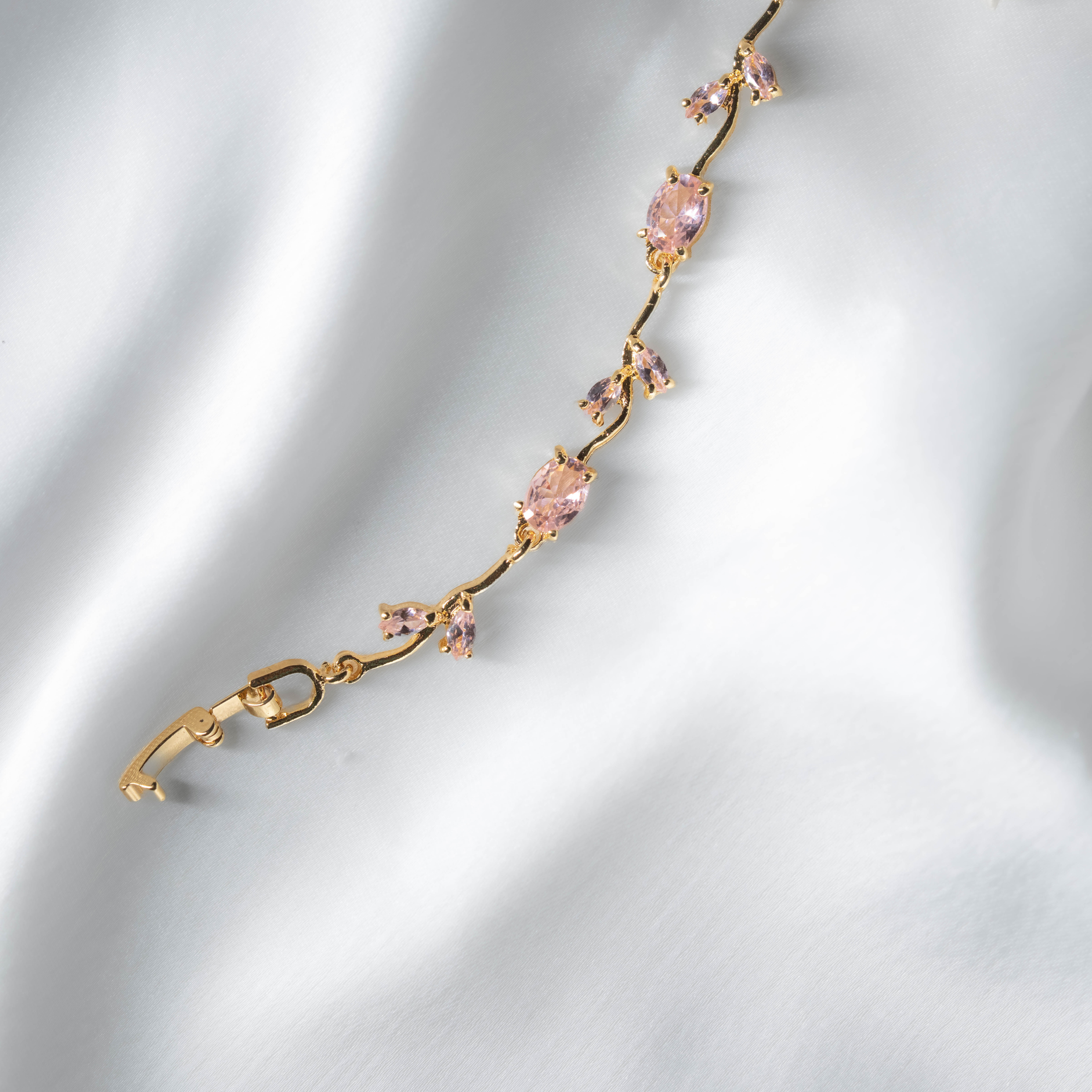 Tulip Bracelets Baby Pink | Elegant Pink Floral Bracelet for Women