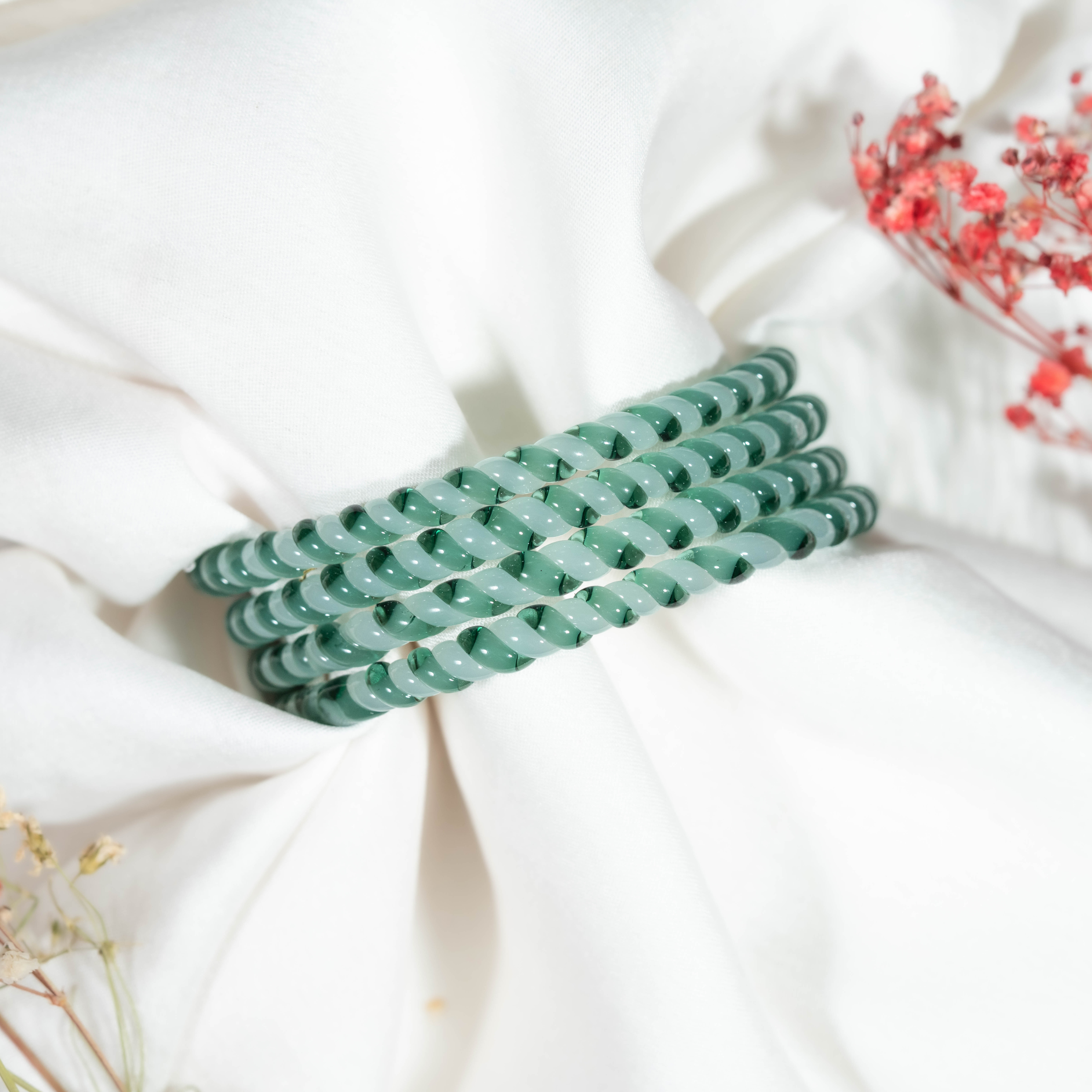 Kairi Lahariya Bangles Set