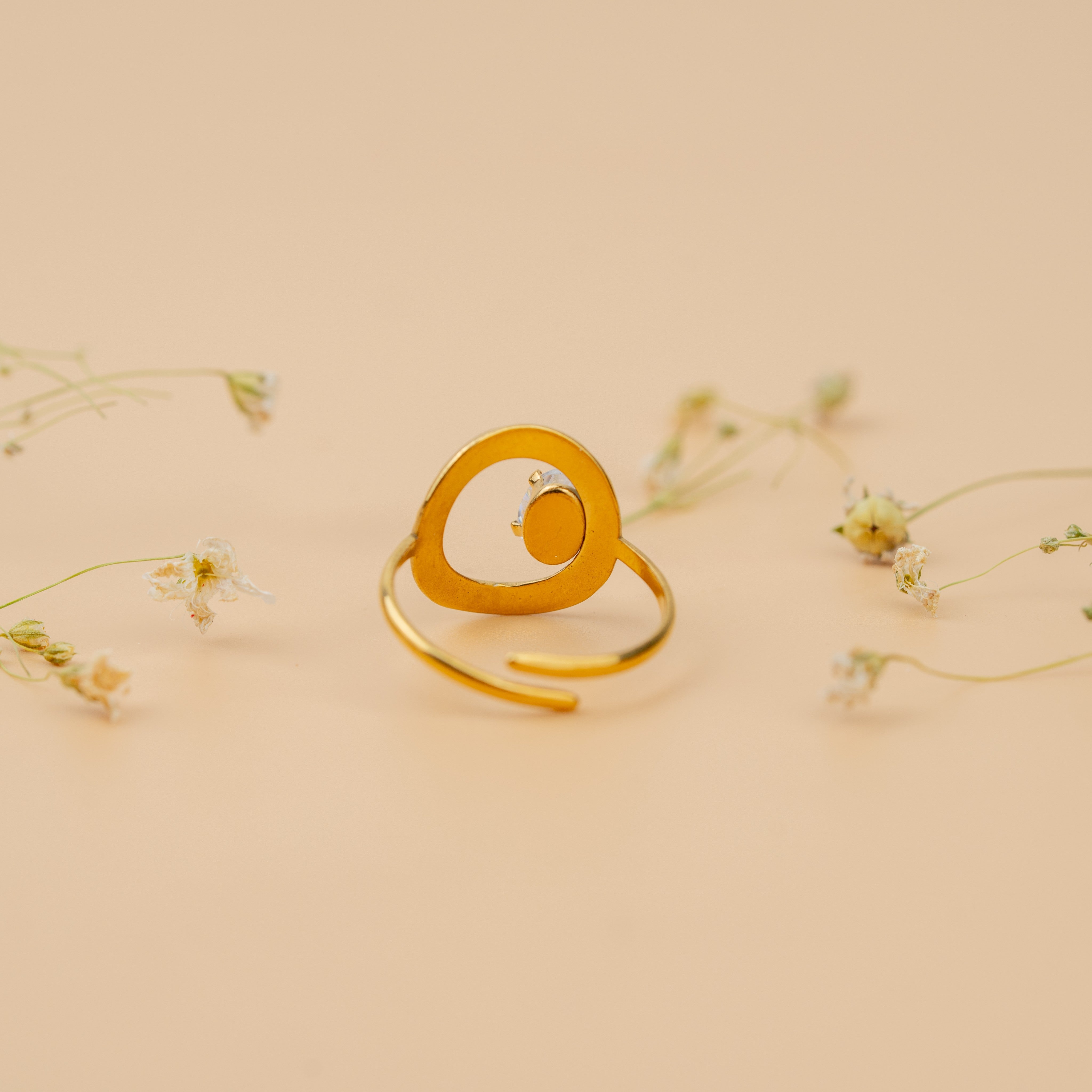 Horizon Eclipse Ring | Gold-Toned Oval Crystal Statement Ring for Women