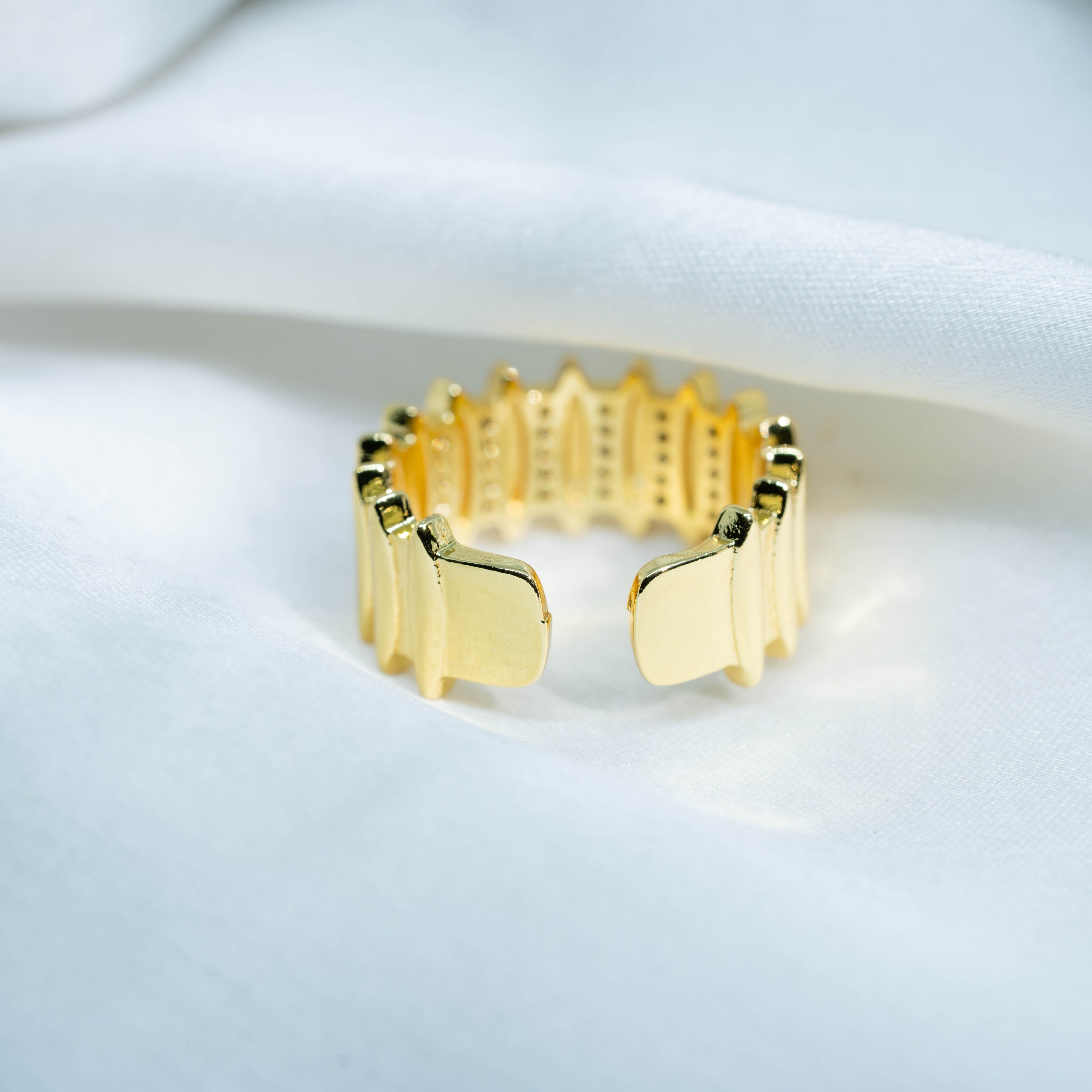 Fluted Temple Band | Gold-Toned Traditional Designer Statement Ring for Women