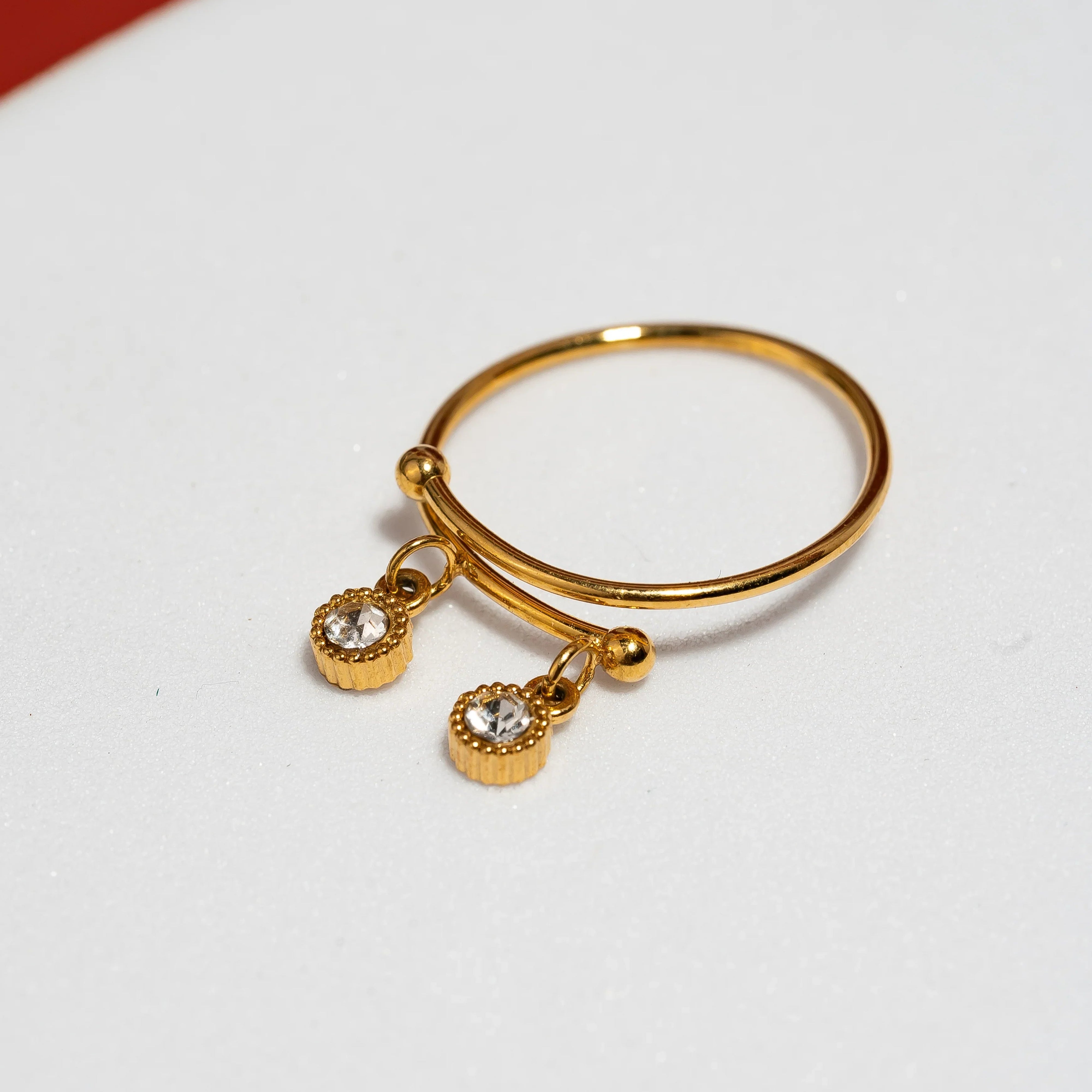 Hanging round crystal open ring