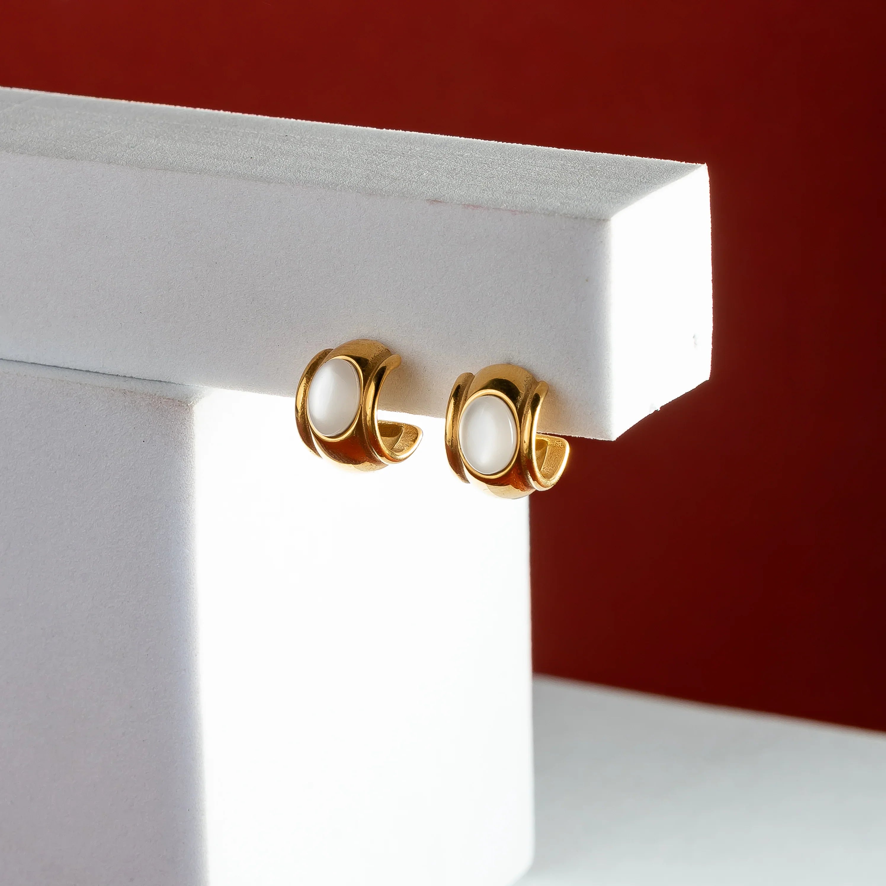 Golden hoop with farx pearl Earring