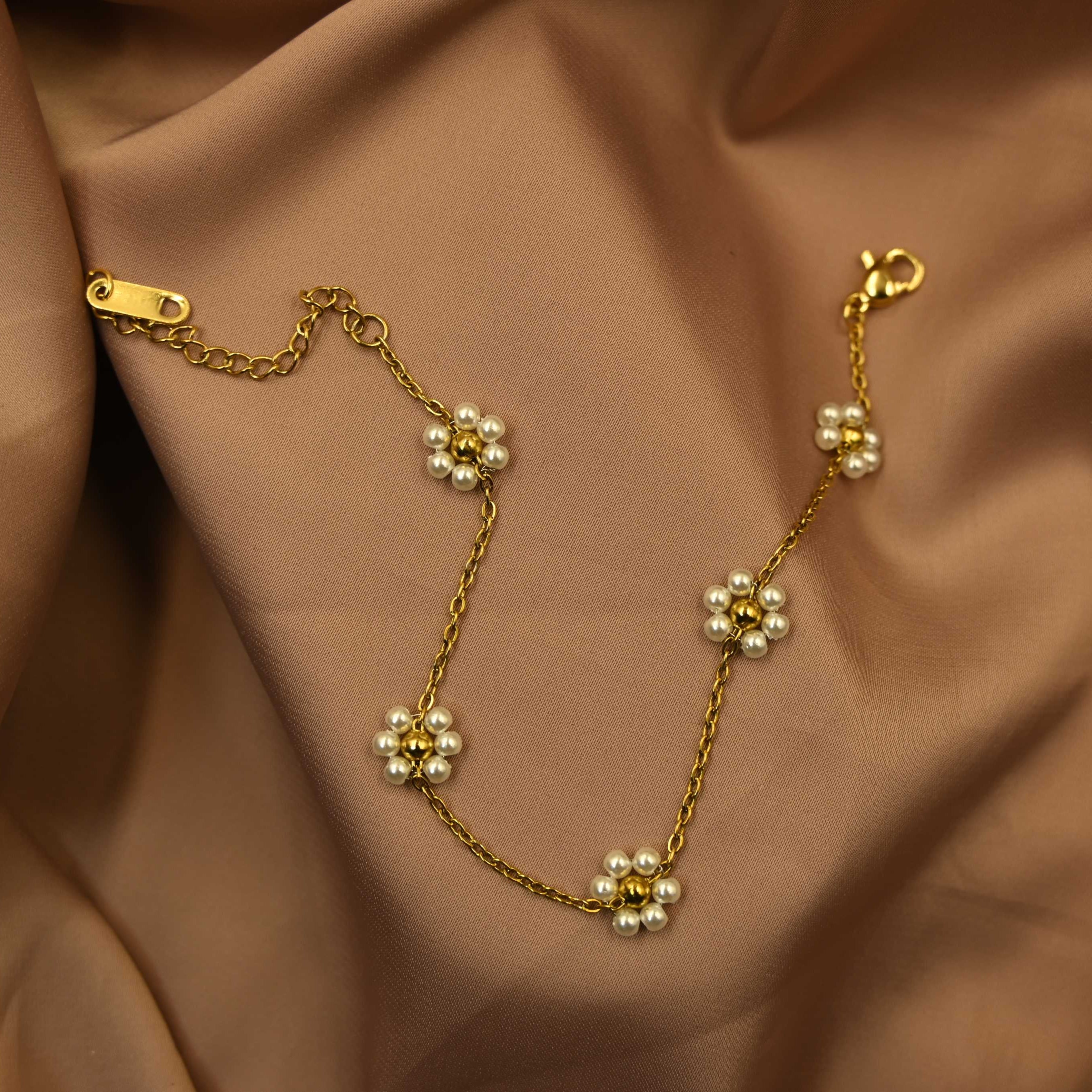 Flora Pearl Chain Bracelet