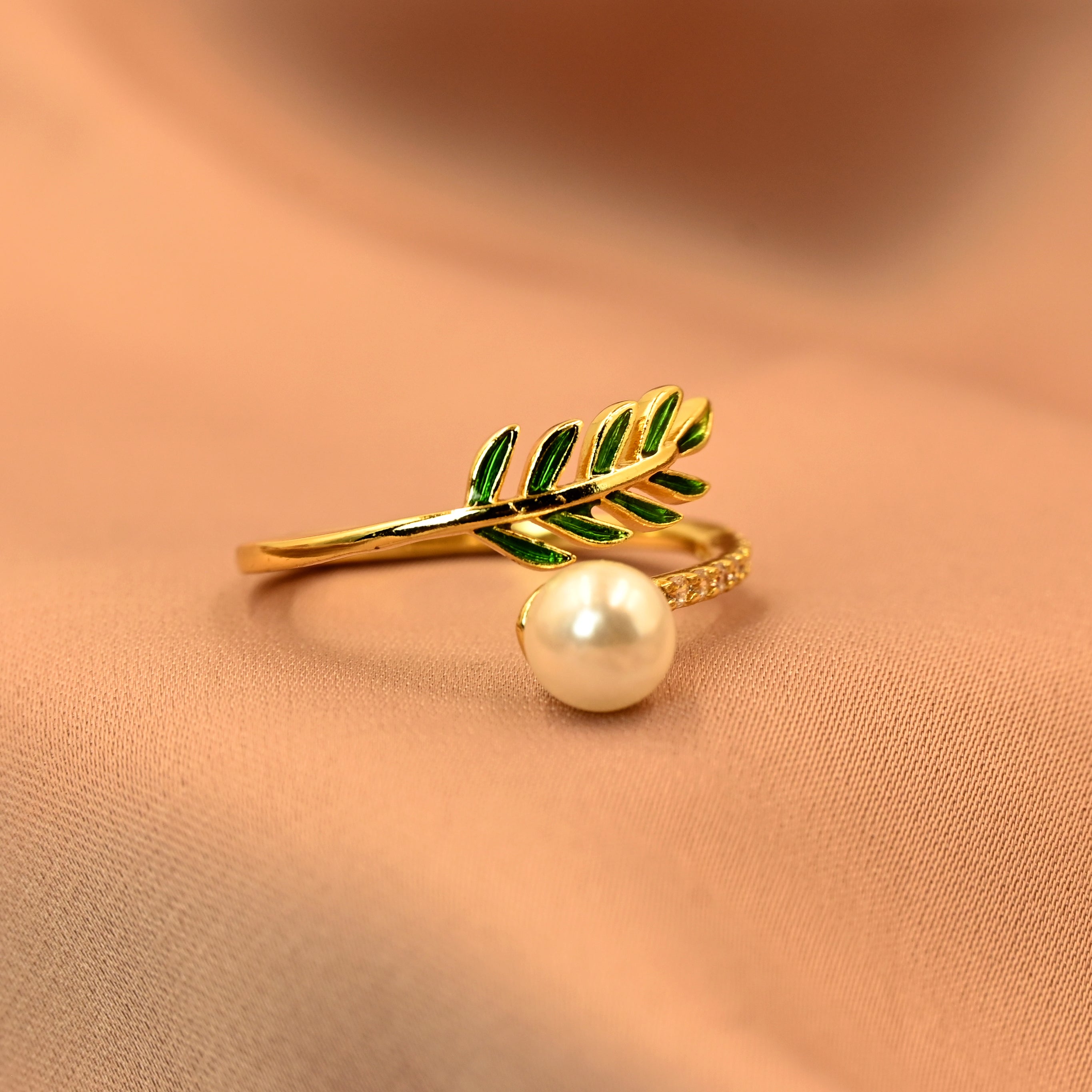 pearl vine ring