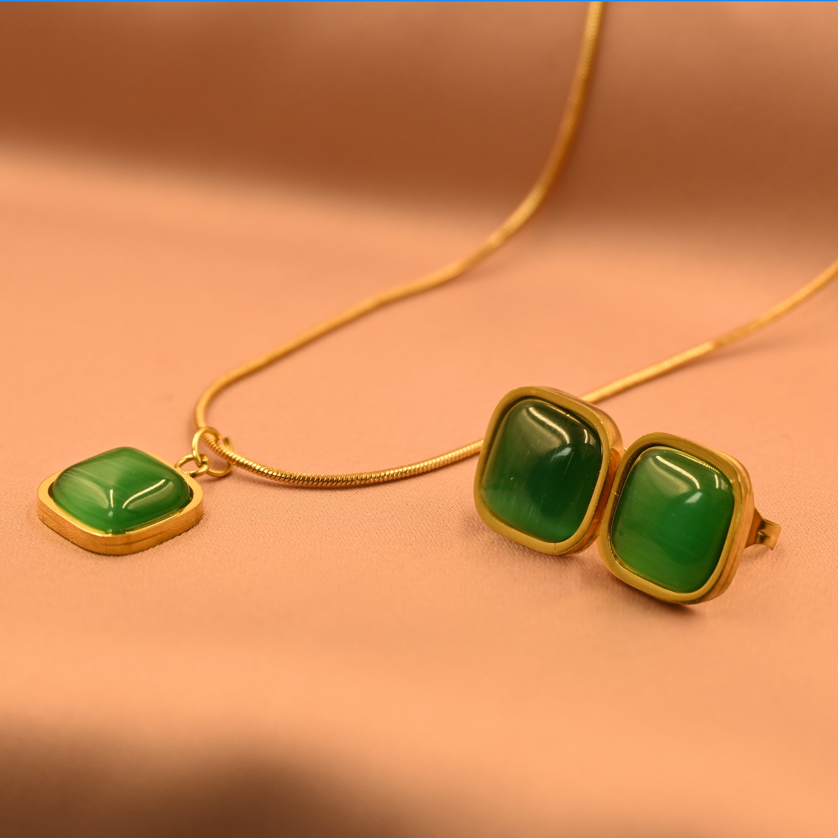 emerald square set