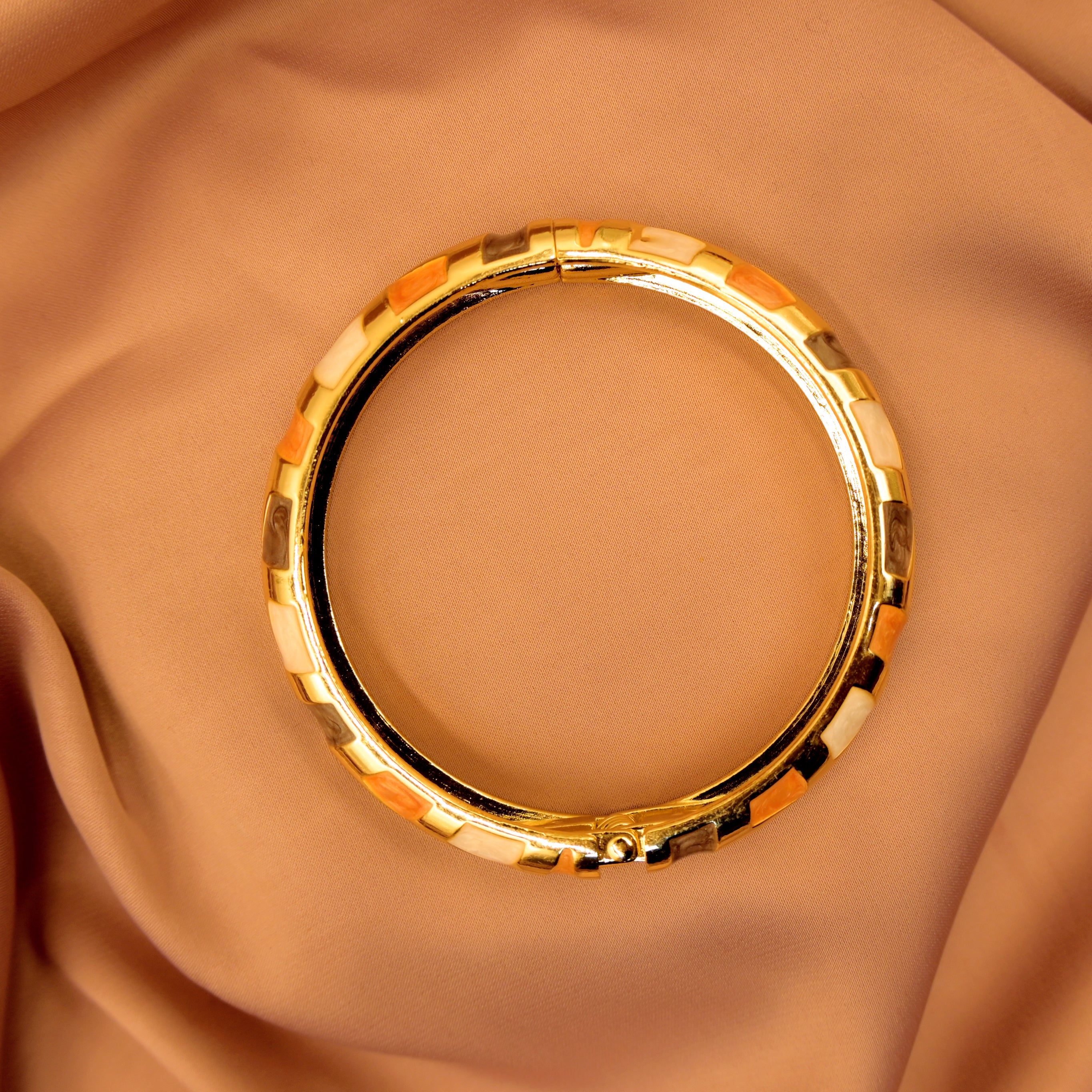 The amber Bangle
